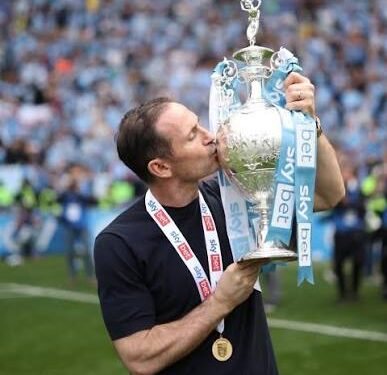 His father built an extraordinary career frederick george lampard with West Ham United, Chelsea, Manchester City, and England Frank Lampard..